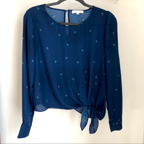 Socialite blue cactus print tie front blouse small - Picture 2 of 8